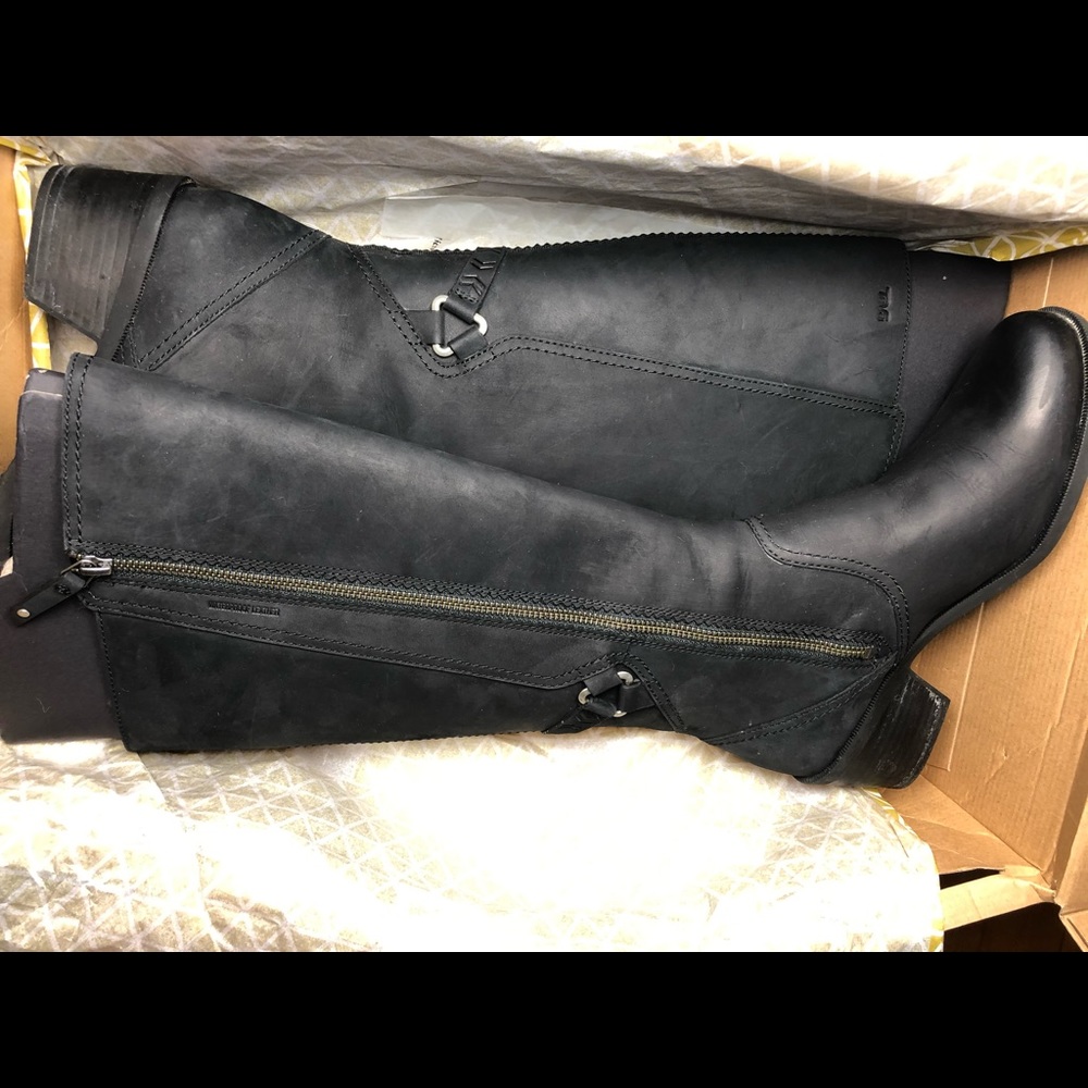 Teva Foxy Tall, waterproof,Black size 9